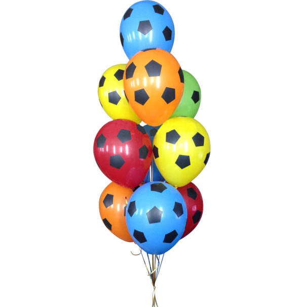 gelievye-shary-s-futbolnymi-myachami-pod-potolok
